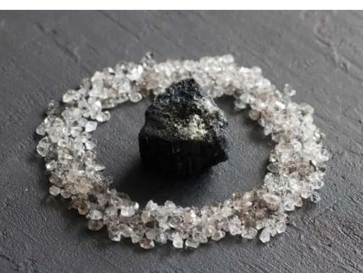 Графит порошковый с алмазными затравками для синтеза алмазов Графит порошковый с алмазными затравками для синтеза алмазов