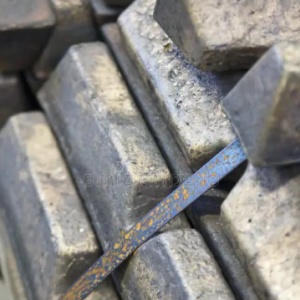 Бронза для памятников